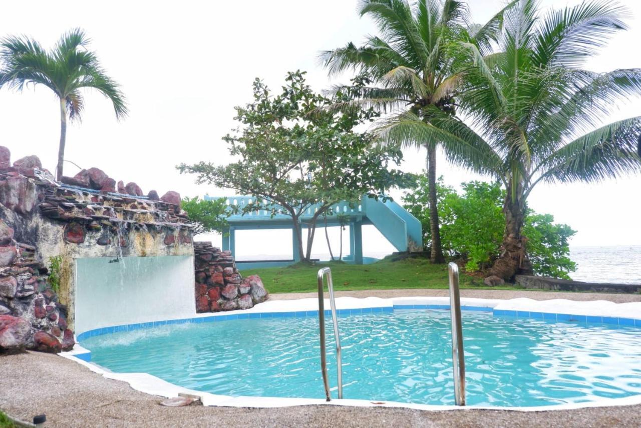 Puesta Del Sol Beach Bungalows And Restobar Mambajao Exterior photo